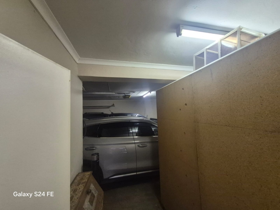 3 Bedroom Property for Sale in Safari Gardens North West